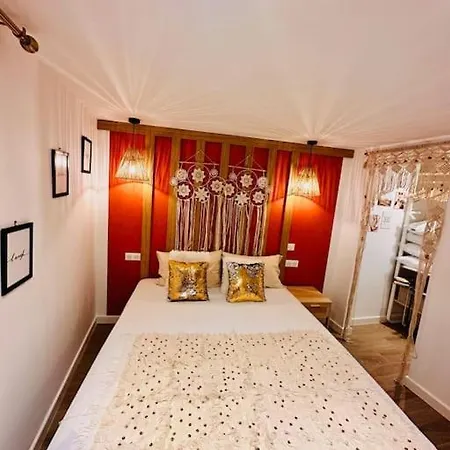De Nana 2 - T2 Hypercentre, Rue Meynadier, Palais & Plage, Clim, Wifi Apartment