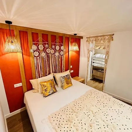 Apartment De Nana 2 - T2 Hypercentre, Rue Meynadier, Palais & Plage, Clim, Wifi Cannes