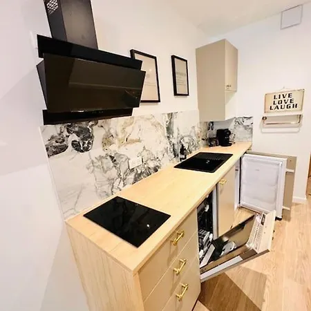 De Nana 2 - T2 Hypercentre, Rue Meynadier, Palais & Plage, Clim, Wifi